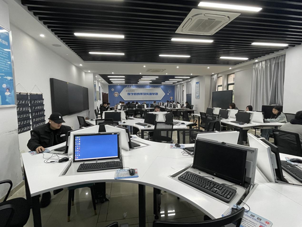 图片2.png 图片2.png